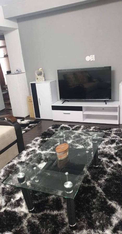 Jas Apartament Apartment Lupeni  Екстериор снимка